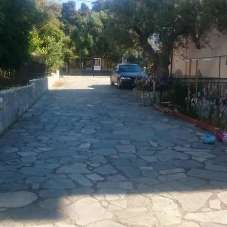 Alexandros Guest house Mola Kalyva