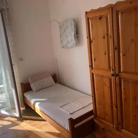 Guest house Alexandros *